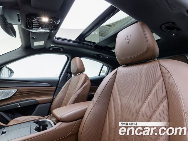 Maserati Grecale 2024 — photo 10