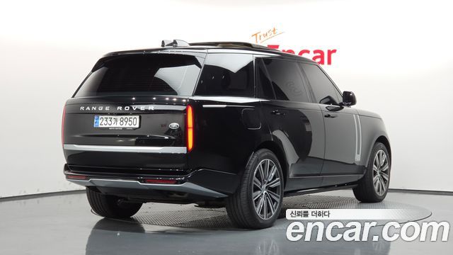 Land Rover Range Rover 2023 — photo 2