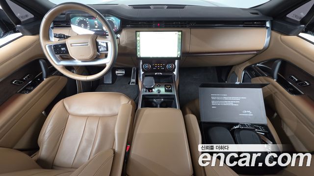 Land Rover Range Rover 2023 — photo 10