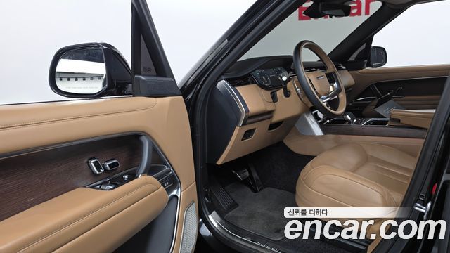Land Rover Range Rover 2023 — photo 13