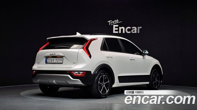 Kia Niro 2025 — photo 2
