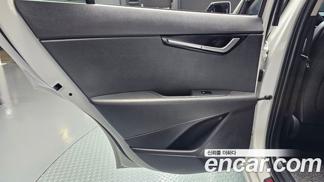 Kia Niro 2025 — photo 15
