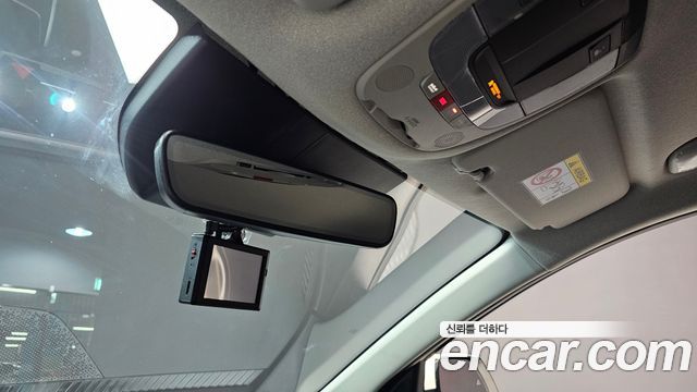 Kia Niro 2025 — photo 28
