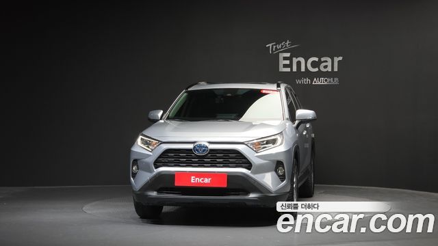 Toyota RAV4 2021 — photo 3