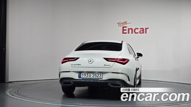 Mercedes-Benz CLA-Class 2024 — photo 4