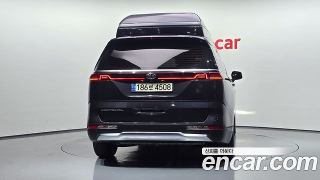 Kia Canival 2021 — photo 4