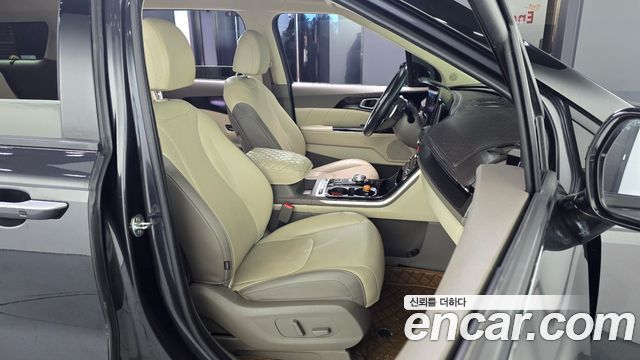 Kia Canival 2021 — photo 13