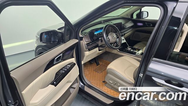 Kia Canival 2021 — photo 17