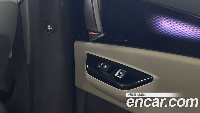 Kia Canival 2021 — photo 26