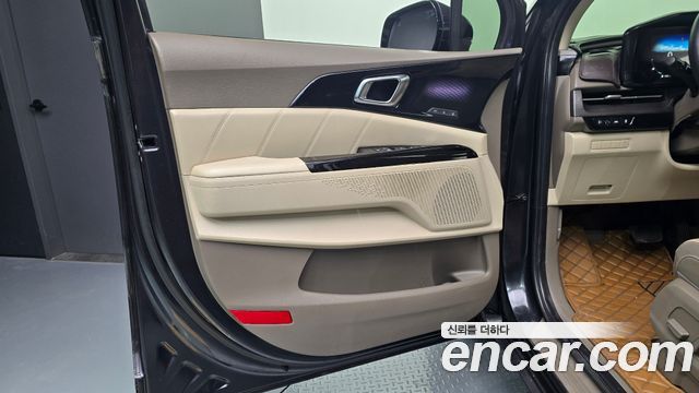 Kia Canival 2021 — photo 14