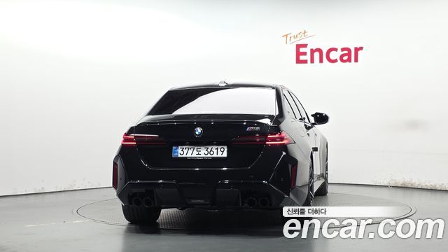 BMW M5 2026 — photo 4
