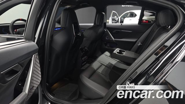 BMW M5 2026 — photo 17