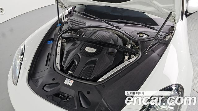 Porsche Panamera 2019 — photo 6