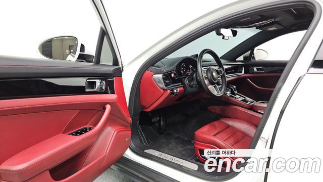 Porsche Panamera 2019 — photo 13