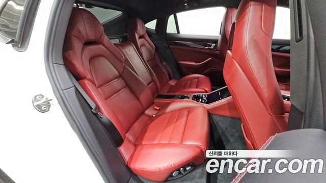 Porsche Panamera 2019 — photo 18