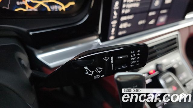 Porsche Panamera 2019 — photo 36