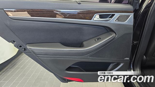 Genesis G80 2018 — photo 15