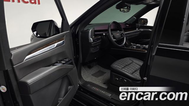Cadillac Escalade 2025 — photo 13