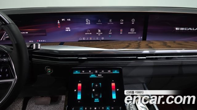 Cadillac Escalade 2025 — photo 20