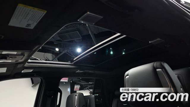 Cadillac Escalade 2025 — photo 24