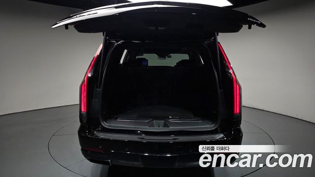 Cadillac Escalade 2025 — photo 26