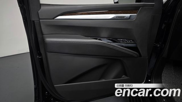 Cadillac Escalade 2025 — photo 14