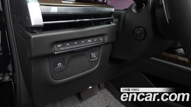 Cadillac Escalade 2025 — photo 33