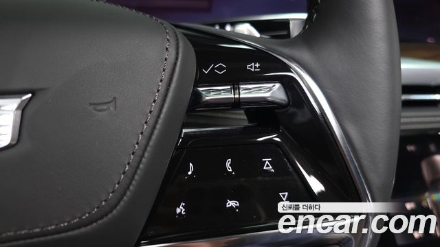 Cadillac Escalade 2025 — photo 36