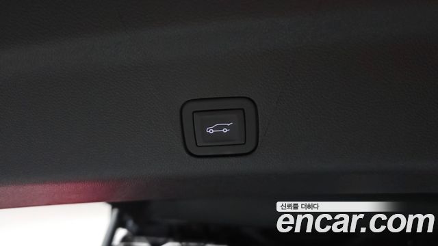 Cadillac Escalade 2025 — photo 41