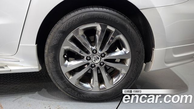 Kia Canival 2017 — photo 7