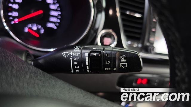 Kia Canival 2017 — photo 29