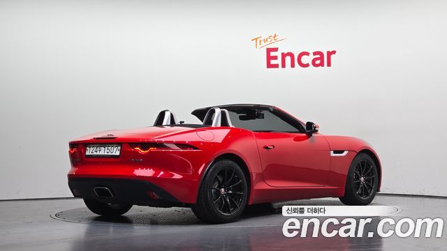 Jaguar F-TYPE 2019 — photo 2