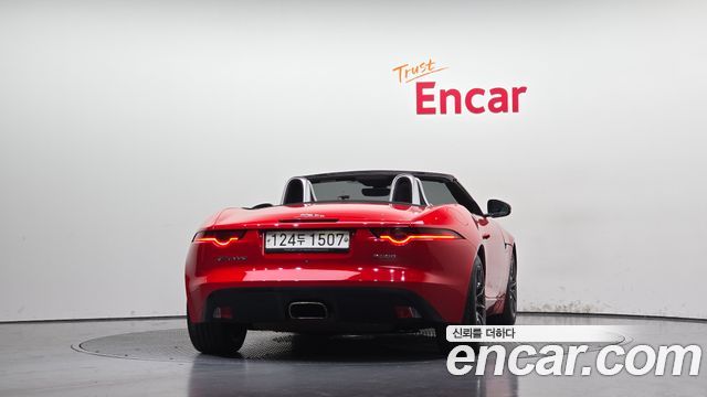 Jaguar F-TYPE 2019 — photo 4