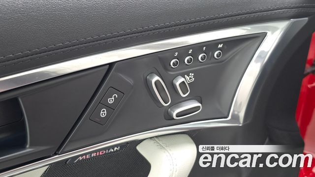 Jaguar F-TYPE 2019 — photo 13