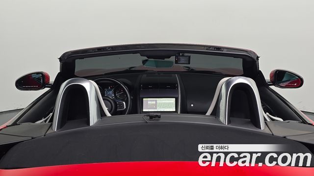 Jaguar F-TYPE 2019 — photo 19