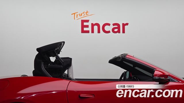Jaguar F-TYPE 2019 — photo 20