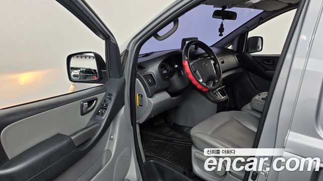 Hyundai Starex 2018 — photo 13