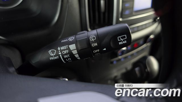 Hyundai Starex 2018 — photo 24