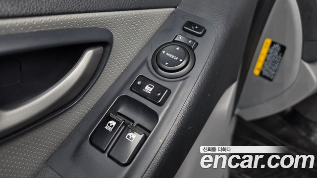 Hyundai Starex 2018 — photo 26