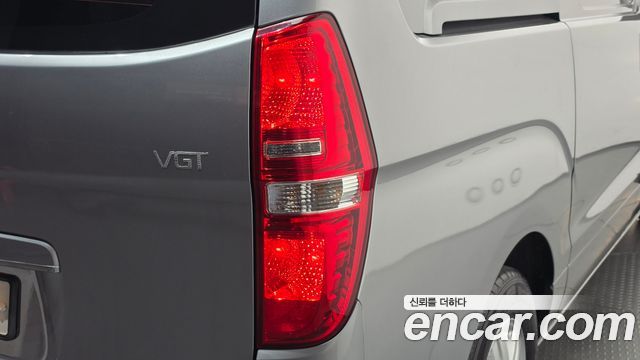 Hyundai Starex 2018 — photo 9