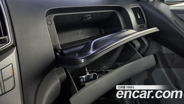 Hyundai Starex 2018 — photo 29
