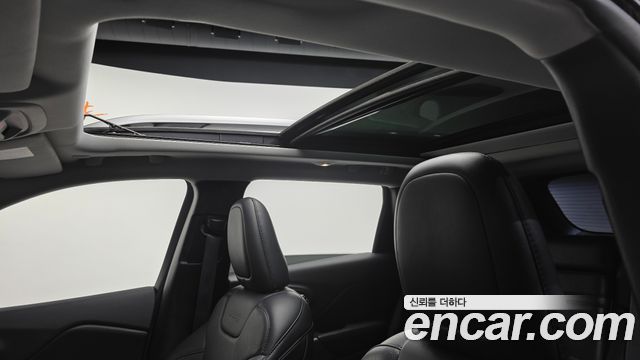 Jeep Cherokee 2019 — photo 13