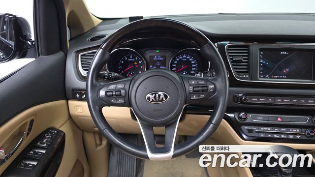 Kia Canival 2019 — photo 19