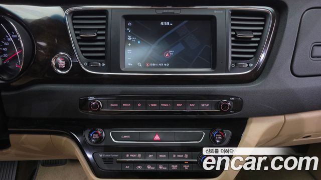 Kia Canival 2019 — photo 20