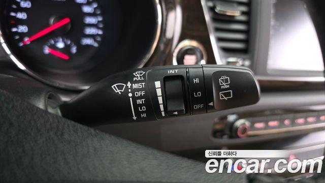 Kia Canival 2019 — photo 28
