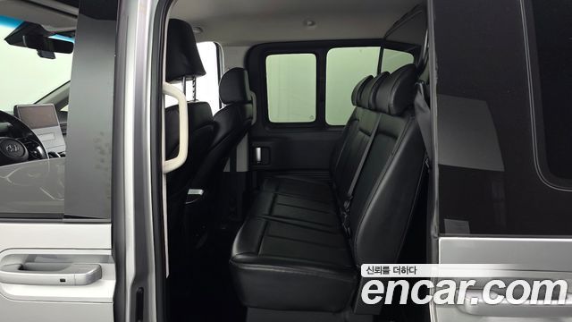 Hyundai Staria 2022 — photo 12