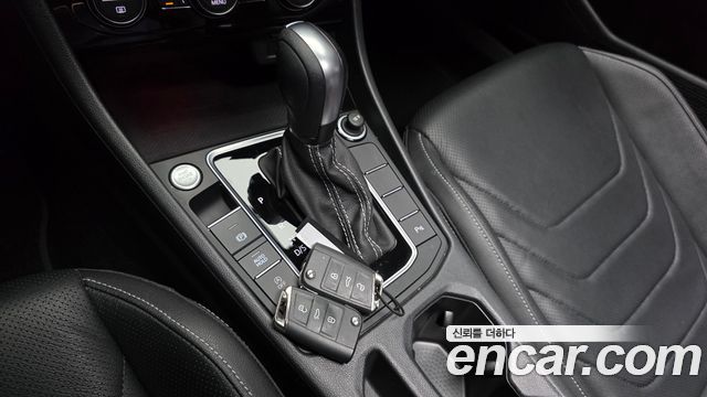 Volkswagen Jetta 2021 — photo 12