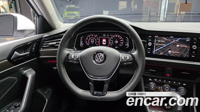 Volkswagen Jetta 2021 — photo 20