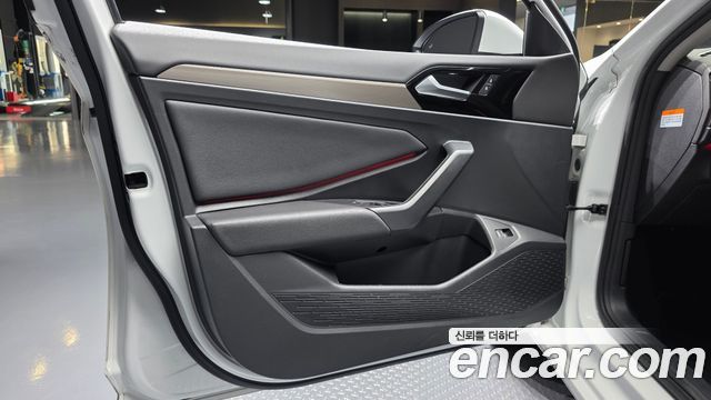 Volkswagen Jetta 2021 — photo 14