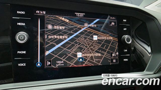 Volkswagen Jetta 2021 — photo 29